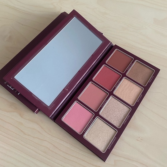 Blinc Glow Getter Face Palette - Picture 2 of 2